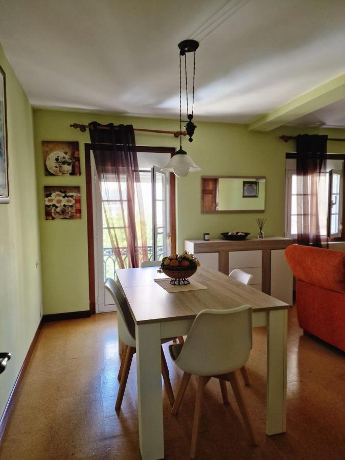 O Parrandeiro Apartment Padron Luaran gambar